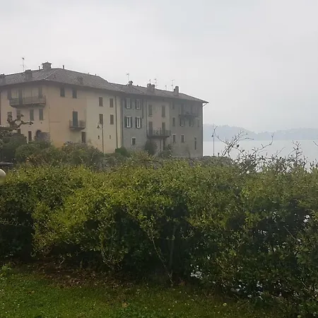Girasole - Beachfront With Private Garden & Direct Access * Lierna