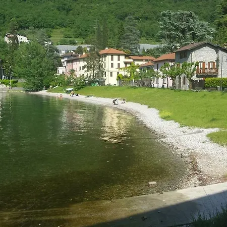 Lägenhet Girasole - Beachfront With Private Garden & Direct Access Lierna